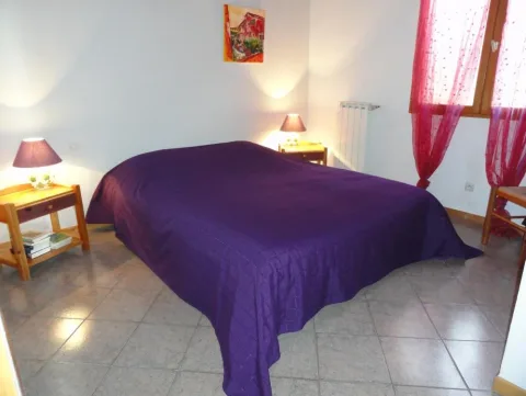 Chambre avec lit double 160 × 200 d'un gîte Bergerie