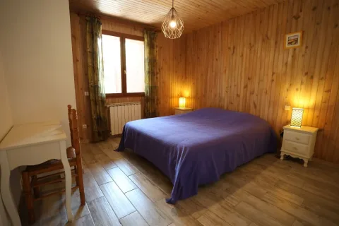 Chambre avec lit double 160 × 200 du gîte Papillon