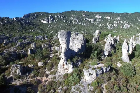 Sentiers dans le chaos rocheux de Mourèze
