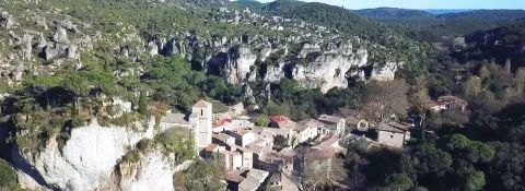 Vue panoramique sur le cirque de Mourèze, Hérault