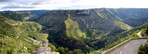Le cirque de Navacelles vu du belvédère, méandre fossilisé de la Vis