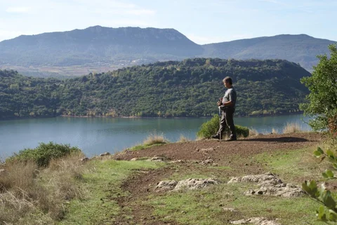 Sentier de causse et de garrigue sur les hauteurs du Lodévois, terrain du trail